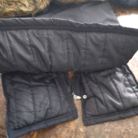 Rocawear Jacket, Size 3T, Black with Faux Fur - Picture 7 of 8